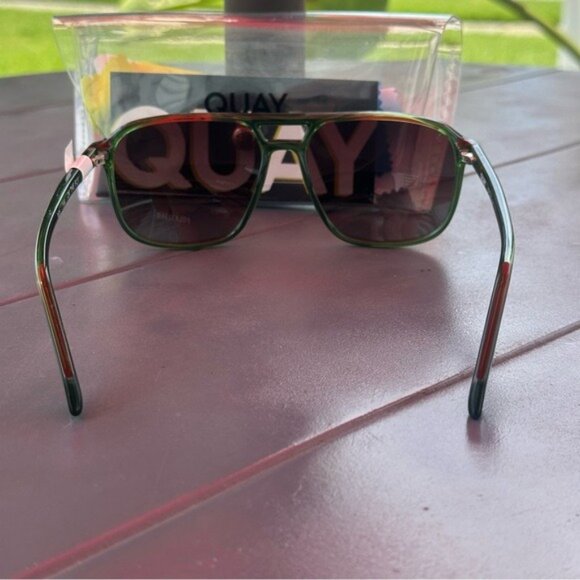 Quay On The Fly Polarized Sunglasses - Picture 7 of 13